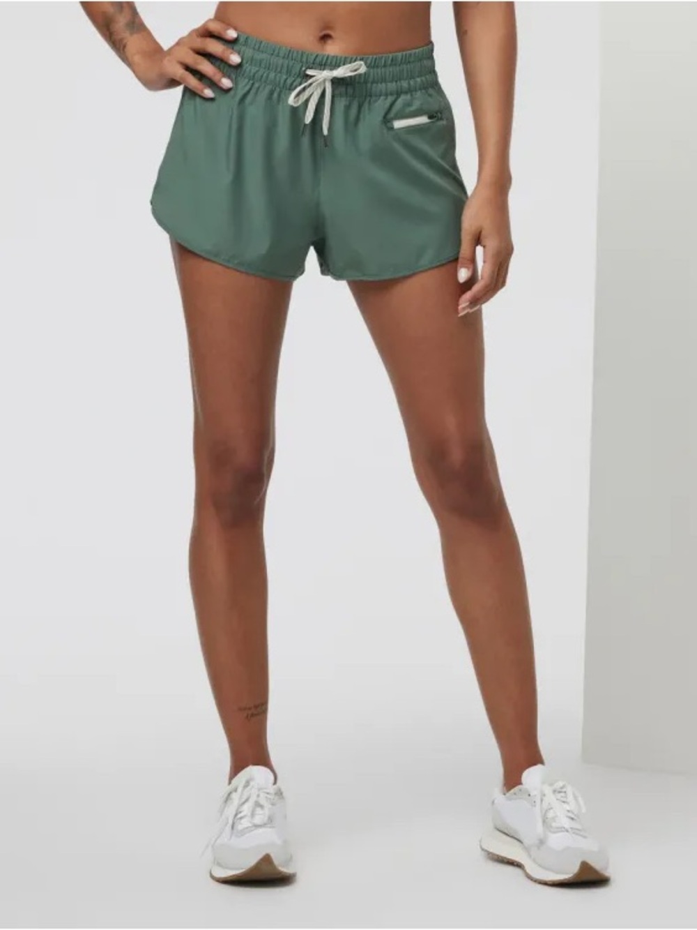 Vuori Women's Clementine Short 2.0 Olive Green 2” inseam